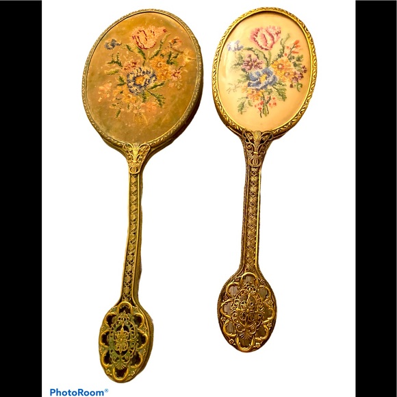 Accessories - Vintage mirror and brush vanity set
